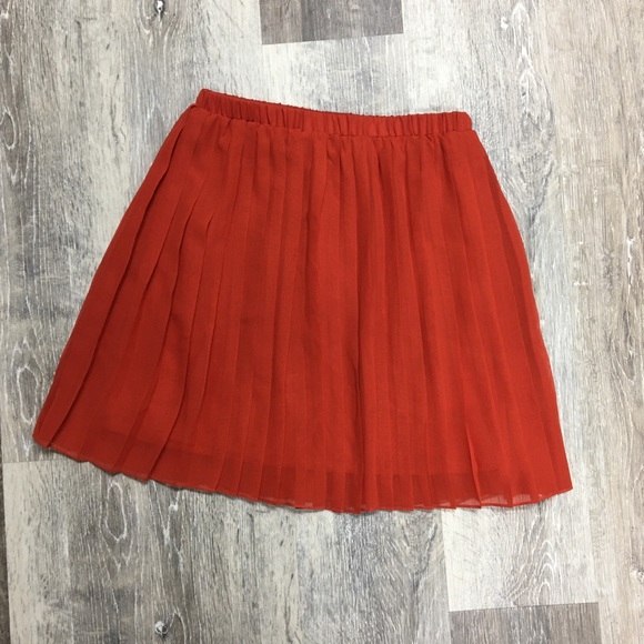 Urban Outfitters red pleated mini skirt, size XS. - Picture 2 of 5